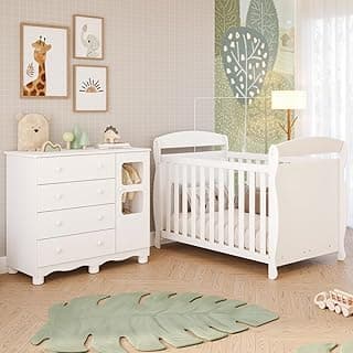 Quarto de Bebê Completo Berço Americano Marquesa 3 Em 1 Cômoda Uli 4 Gavetas 1 Porta 100% Mdf Móveis Peroba Branco Brilho
