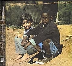 Livro + CD Milton Nascimento - Clube Da Esquina com 10.01% de desconto por R$ 26,97 na amazon