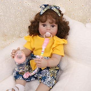 Bebê Reborn Boneca Menina de Silicone 55cm Realista Pintado Olhos Castanhos Cabelo Cacheado Roupas Amarelas